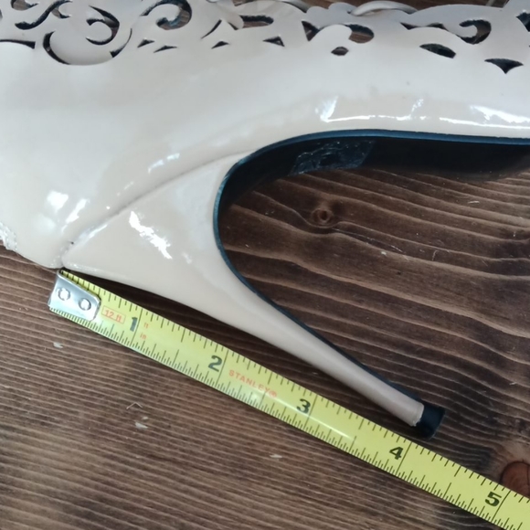 Heels - Picture 7 of 16